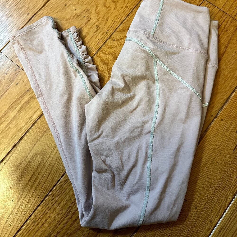 Free people ruched side hem leggings Small light pink